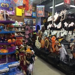 J & R Discount Store
