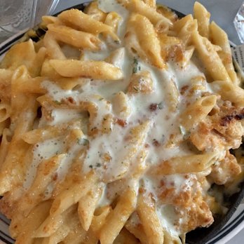 Jacob's Pickles - Buffalo Chicken Mac & Cheese - Comfort Food Near Me - New York, New York Jacob's Pickles - Buffalo Chicken Mac & Cheese - Comfort Food Near Me - New York, New York
