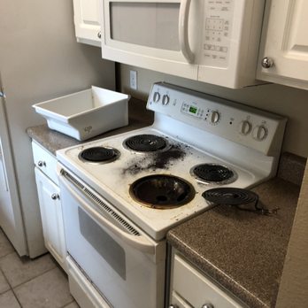 JCE Cleaning Service - Stove before and after pics, counter tops before and after pcs - Home Cleaning Near Me JCE Cleaning Service - Stove before and after pics, counter tops before and after pcs - Home Cleaning Near Me