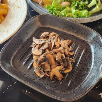 15th Ave Cafe & Bistro - Side of mushroom - Cafes Near Me - Markham, Ontario