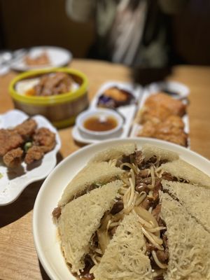 Hong Kong Bistro by null