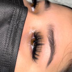Lashed & Boujee - Lash extensions