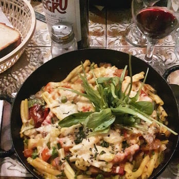 El Refuerzo - El rigatoni con panceta, verduras, tomates secos, hongos y mucho sabor. La porción gigantee y la rompe. - Argentine Near Me - Buenos Aires, C