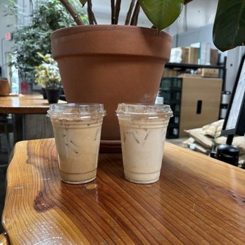 Mast Coffee - Pumpkin chai Maple and cinnamon latte - Coffee & Tea Near Me - Sacramento, California Mast Coffee - Pumpkin chai Maple and cinnamon latte - Coffee & Tea Near Me - Sacramento, California