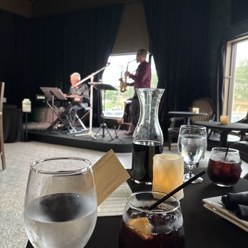 Tinto Y Tapas - Cool, laid back feel. - Spanish Near Me - San Antonio, Texas