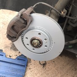AMBC Mobile Motor Services - New front brake discs 207 Peugeot