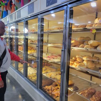 La Estacion Market - Grocery Near Me - Aurora, Colorado