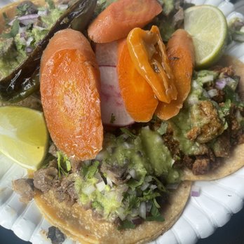 El Ranchito Taco Truck - Lengua, pastor, cabeza tacos - Food Trucks Near Me - Burlingame, California El Ranchito Taco Truck - Lengua, pastor, cabeza tacos - Food Trucks Near Me - Burlingame, California