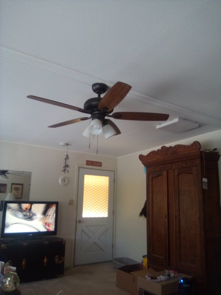 Slide of Larry's Lighting & Electric