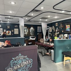 Black Onyx Tattoo - Entrance