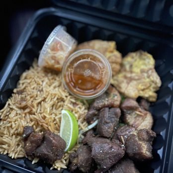 Zeke's Kitchen & Bar - Tasso Griot - New American Near Me - Smyrna, Georgia Zeke's Kitchen & Bar - Tasso Griot - New American Near Me - Smyrna, Georgia