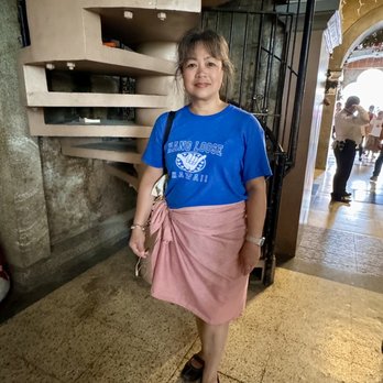 Basilica del Santo Niño - 01.09.24 I wasn't allowed to enter the church in my shorts so they gave me this cloth to wrap around so I can enter - Churches Near Me - Cebu City, CEB Basilica del Santo Niño - 01.09.24 I wasn't allowed to enter the church in my shorts so they gave me this cloth to wrap around so I can enter - Churches Near Me - Cebu City, CEB