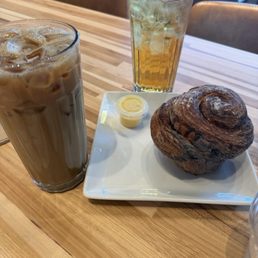 Iced Caramel Latte and White Peach Iced Tea with Morning Bun Iced Caramel Latte and White Peach Iced Tea with Morning Bun