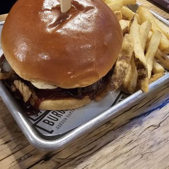 Street Burger By Gordon Ramsay - Burgers Near Me - Washington, DC, District of Columbia Street Burger By Gordon Ramsay - Burgers Near Me - Washington, DC, District of Columbia