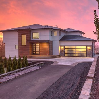 G. Christianson Construction Inc - Contemporary modern home with Japanese influences: stone cladding, modern siding panels, and horizontal Trex "wood" siding - General Contractors Near Me - Corvallis, Oregon G. Christianson Construction Inc - Contemporary modern home with Japanese influences: stone cladding, modern siding panels, and horizontal Trex "wood" siding - General Contractors Near Me - Corvallis, Oregon