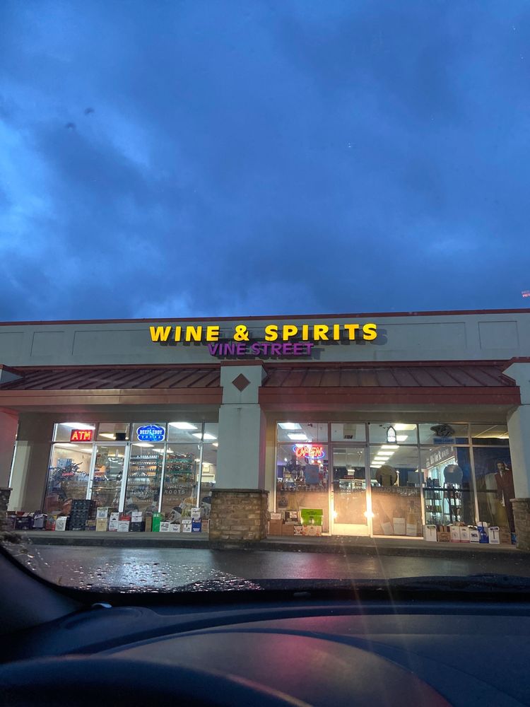 VINE STREET WINE & SPIRITS Updated April 2024 78 Photos & 14