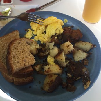 Cafe 222 - Breakfast & Brunch Near Me - San Diego, California