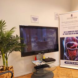 Digital Medical Imaging - I love the sign that says Please Do Not Change the TV Station!