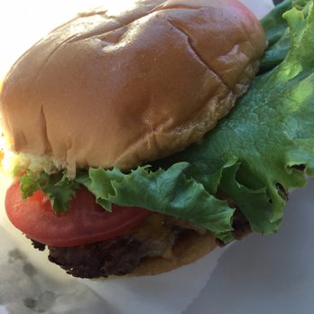 Shake Shack - ShackBurger - Ice Cream & Frozen Yogurt Near Me - Danbury, Connecticut