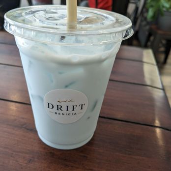 Drift Benicia - Butterfly pea latte. - Pizza Near Me - Benicia, California
