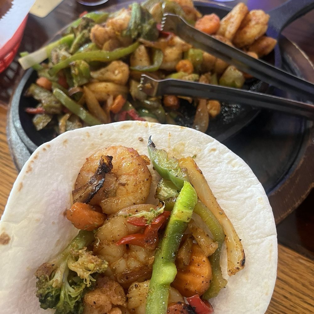 Shrimp fajitas Shrimp fajitas