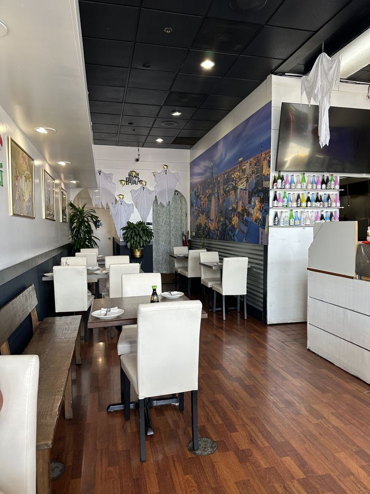 Little Thai and Sushi