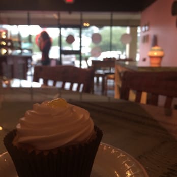 Smallcakes Cupcakery - Cupcakes Near Me - Saint Simons Island, Georgia Smallcakes Cupcakery - Cupcakes Near Me - Saint Simons Island, Georgia