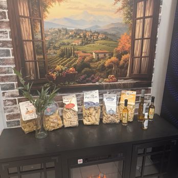 Dalia’s Pizza - Cozy area - Pizza Near Me - Glendale, California