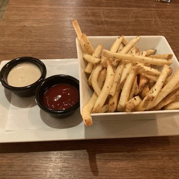 Hotel Casa 425 - Truffle fries with garlic dip - Hotels Near Me - Claremont, California