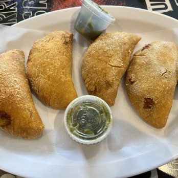 Ritchie’s Colombian Restaurant - We had the chicken and beef empanadas - Colombian Near Me - College Park, Maryland Ritchie’s Colombian Restaurant - We had the chicken and beef empanadas - Colombian Near Me - College Park, Maryland