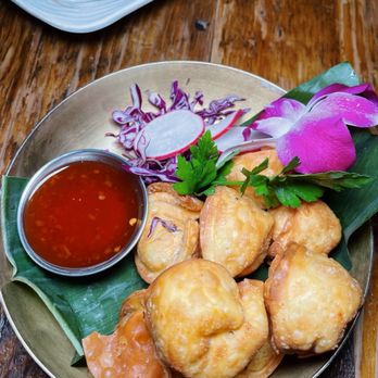 Lemongrass Brooklyn - Crab Rangoon - Thai Near Me - Brooklyn, New York Lemongrass Brooklyn - Crab Rangoon - Thai Near Me - Brooklyn, New York