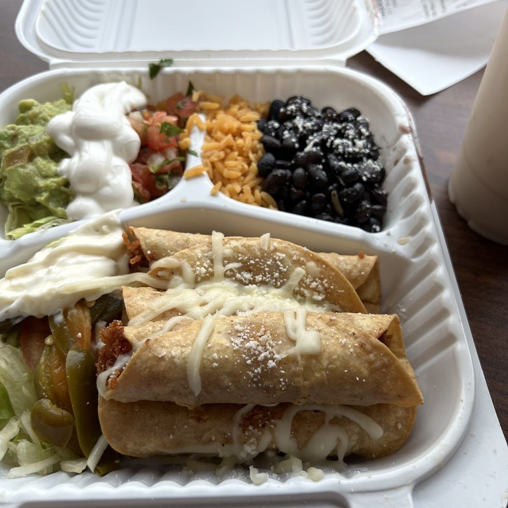 Taqueria El Cabrito - Tacos Dorados - Food Trucks Near Me - Annapolis, Maryland