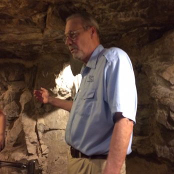 Ruby Falls - AMAZING GUIDE - Landmarks & Historical Buildings Near Me - Chattanooga, Tennessee Ruby Falls - AMAZING GUIDE - Landmarks & Historical Buildings Near Me - Chattanooga, Tennessee