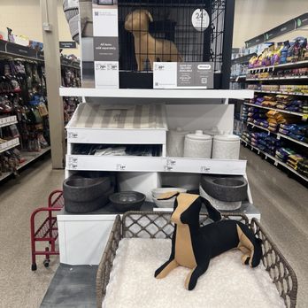 PetSmart Grooming - Pet Training Near Me - Everett, Washington