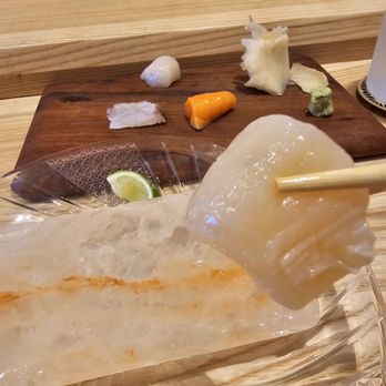 Sushi Que - Scallop: so fresh that it's sweet! - Sushi Bars Near Me - Honolulu, Hawaii