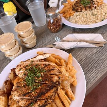 Dr Grubb's - Blackened Chicken with Roasted Baby Potatoes, Hot Pasta, Brown Rice with Roasted Garlic Apple Aioli ! - American Near Me - Claremont, California Dr Grubb's - Blackened Chicken with Roasted Baby Potatoes, Hot Pasta, Brown Rice with Roasted Garlic Apple Aioli ! - American Near Me - Claremont, California