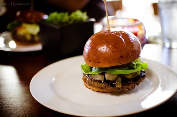 Burger Kitchen Closed 90 Photos 281 Reviews Burgers 8048