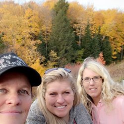 Backwoods Motel - Girls weekend