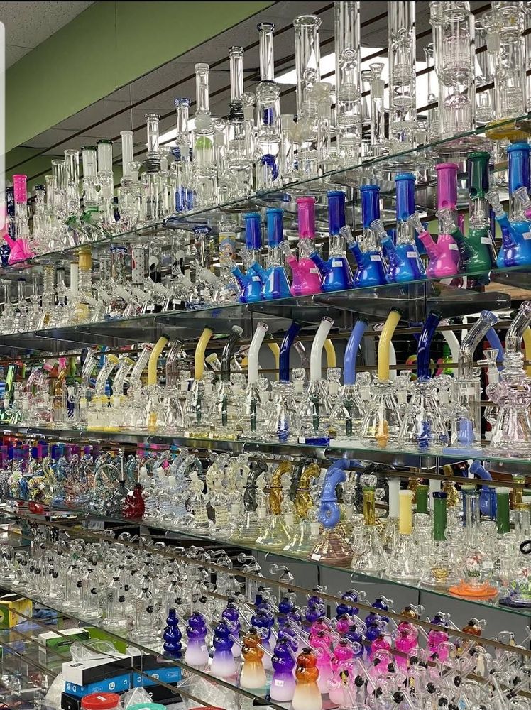 UNIVERSITY TOBACCO & VAPES 10 Photos 334 S College Rd, Wilmington