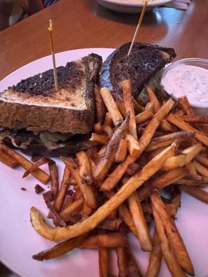 Howard's Bar by null