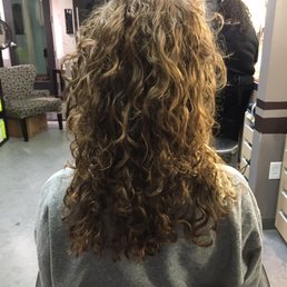 I love my curl but it's time to shorten it with a little "Jessica Magic."