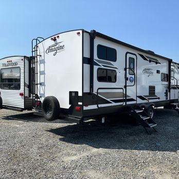 Camping World - Thornburg - Grand Design Imagine 2800BH - RV Dealers Near Me - Thornburg, Virginia Camping World - Thornburg - Grand Design Imagine 2800BH - RV Dealers Near Me - Thornburg, Virginia