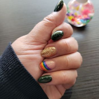 Lynn Nails - Nail Salons Near Me - San Leandro, California