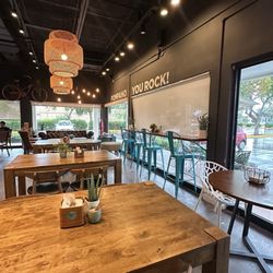 Carmela Coffee - Super cute