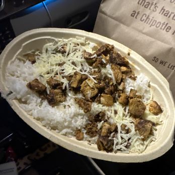 Chipotle Mexican Grill - You guys ripped me off.... This costed me $14 - Mexican Near Me - Clarksville, Tennessee Chipotle Mexican Grill - You guys ripped me off.... This costed me $14 - Mexican Near Me - Clarksville, Tennessee
