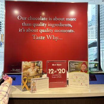 Fannie May Fine Chocolates - Chocolatiers & Shops Near Me - Chicago, Illinois