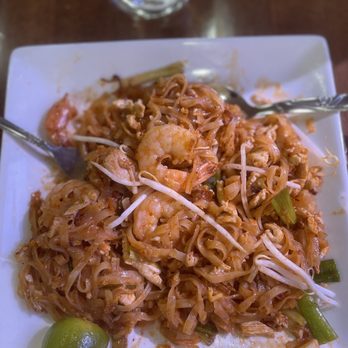 Bangkok Cuisine Express - Pad Thai - Thai Near Me - Reno, Nevada