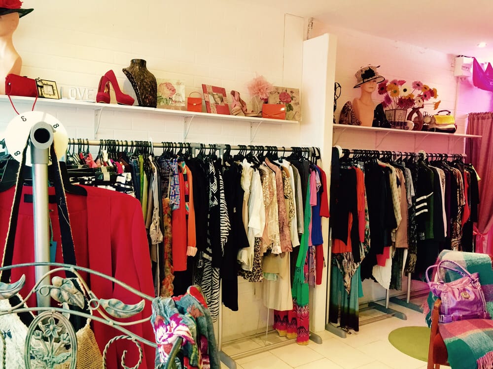 THRIFT CHIC RECYCLED CLOTHING BOUTIQUE Updated August 2024 4/37