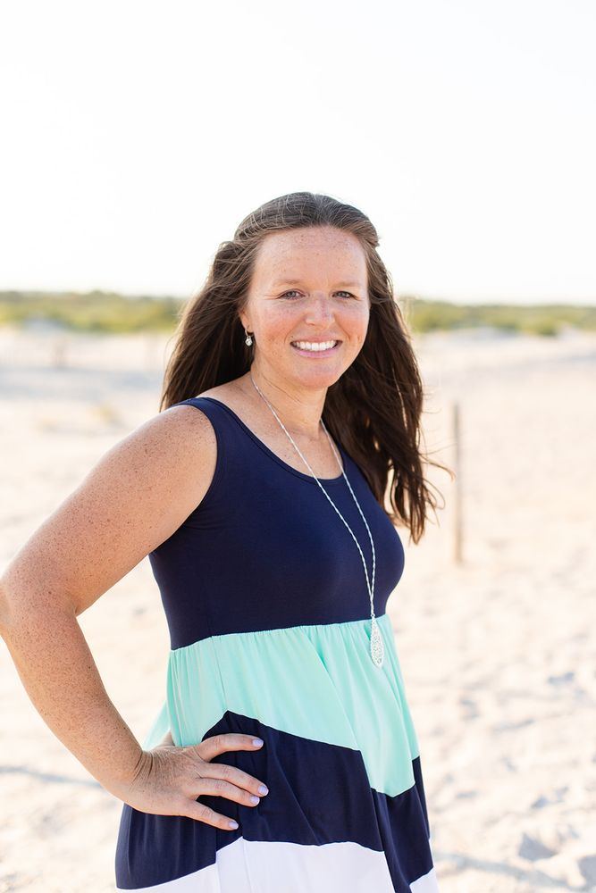 KELLY MACPHERSON ERA MARTIN ASSOCIATES SHAMROCK DIVISION Contact Agent 11049 Racetrack Rd