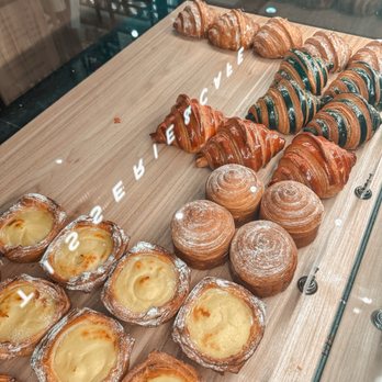Masse By Bachour - Cafes Near Me - Aventura, Florida Masse By Bachour - Cafes Near Me - Aventura, Florida